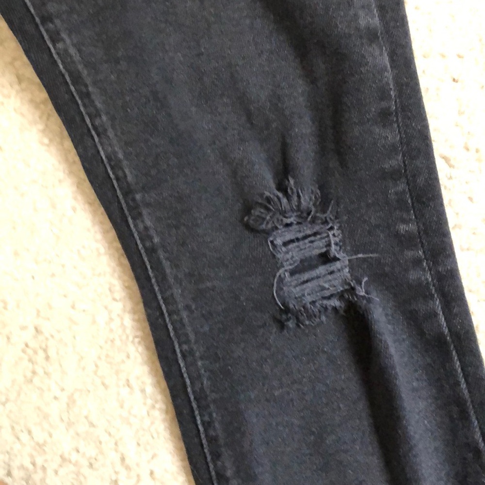 4/$20 High Rise Ripped Skinny Jeans - Picture 4 of 7